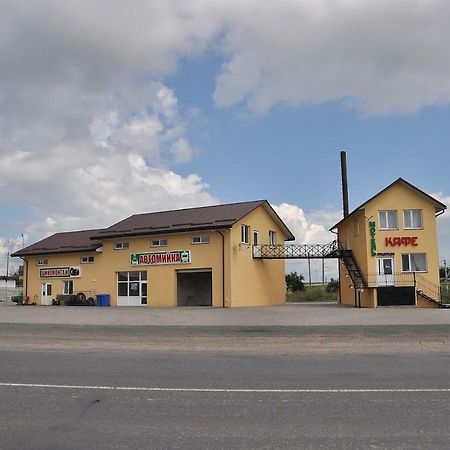 Motel Lutsʼk Екстериор снимка