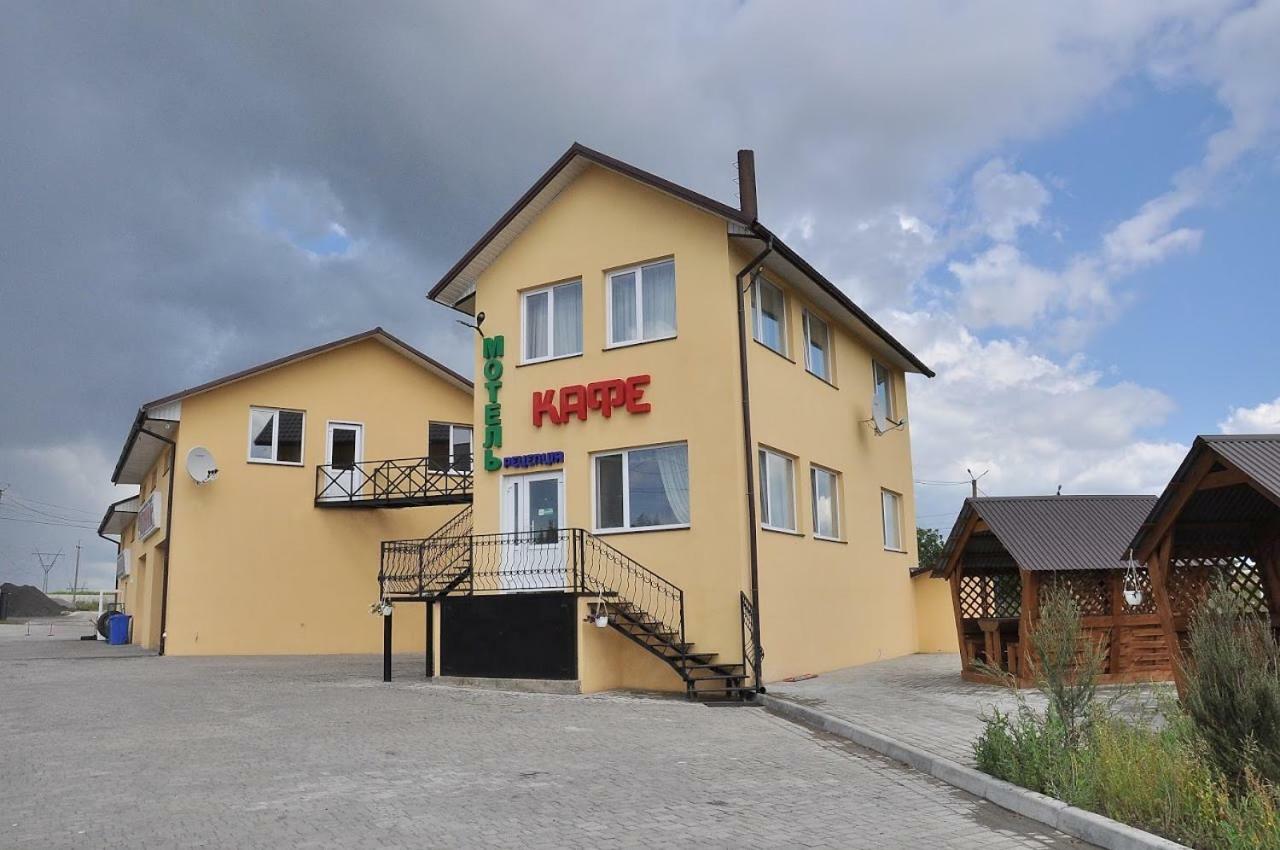 Motel Lutsʼk Екстериор снимка